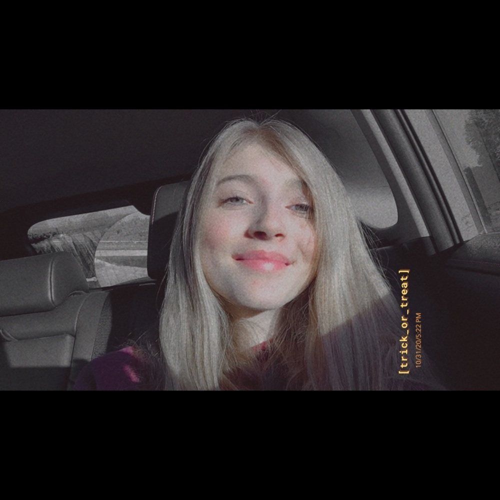 Meet your Posher, Cora